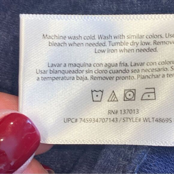 Wildfox Statement Sweatshirt Navy Social Embroidered Size Medium - Picture 7 of 9